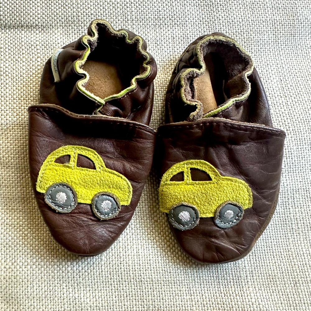 Robeez soft soles infant shoes 6-12 months